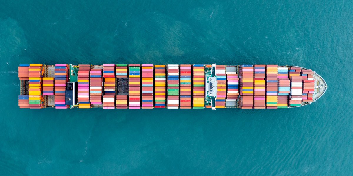AI in Logistics & Supply Chain: Driving Optimization and Real-Time Tracking